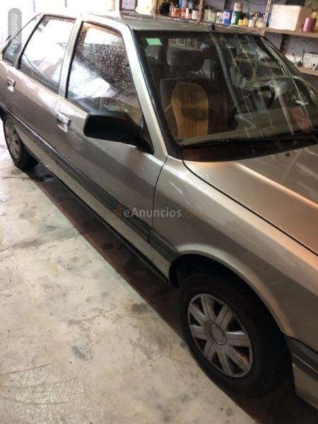 Renault R21 GTX de 1990 con 200.000 Km por 1.800 EUR. en Asturias