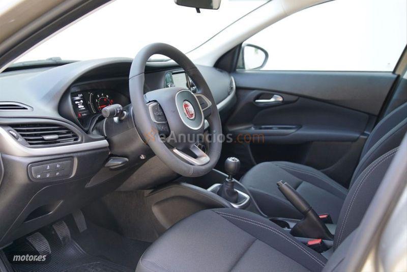 Fiat Tipo 1.4 16v Easy 70kW 95CV gasolina SW de 2018 con 67.000 Km por 11.750 EUR. en Malaga