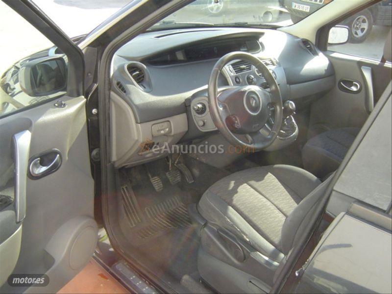 Renault Grand Scenic Emotion 7 plazas 1.5dCi105 EU4 de 2008 con 220.000 Km por 3.700 EUR. en Badajoz