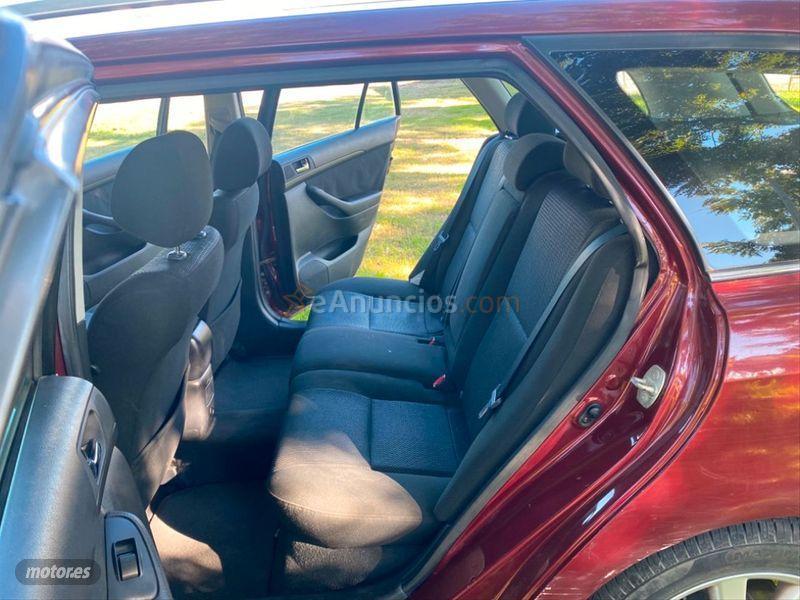 Toyota Avensis 1.8 VVTi Sol Wagon de 2006 con 160.000 Km por 2.400 EUR. en Badajoz