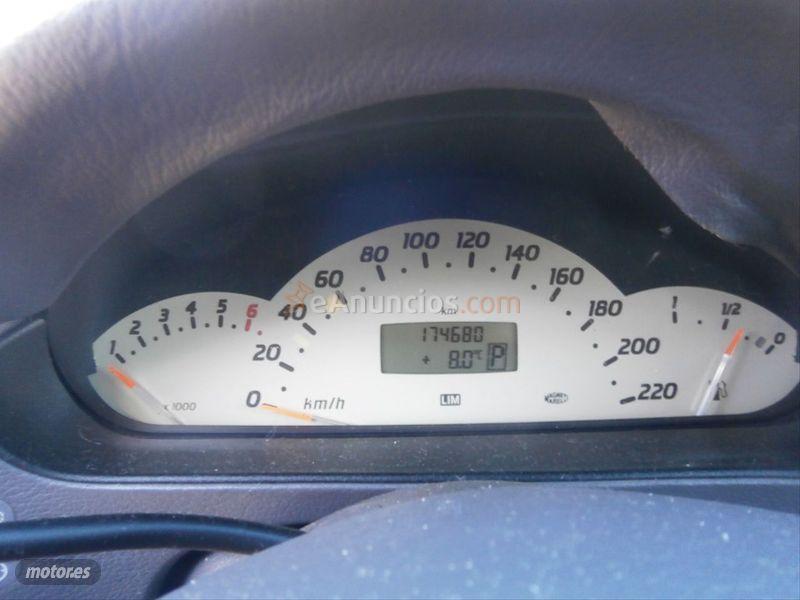 Mercedes Clase A A 190 AVANTGARDE de 1999 con 174.680 Km por 1.200 EUR. en A Coruna