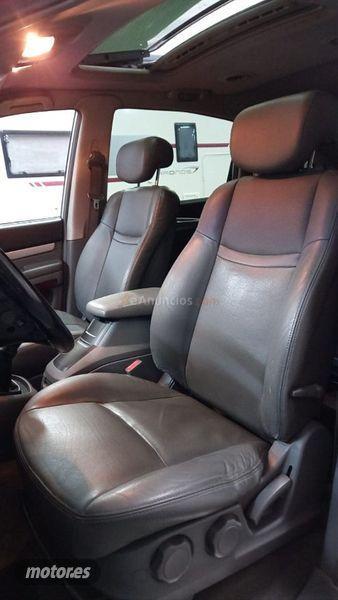 Ssangyong Rodius 270Xdi Premium de 2007 con 153.000 Km por 7.790 EUR. en Cantabria