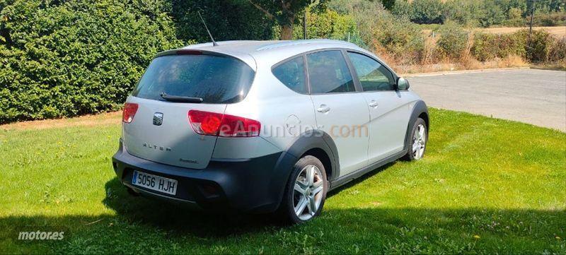 Seat Altea Freetrack 1.6 TDI 105cv 2WD de 2012 con 238.000 Km por 6.400 EUR. en Navarra