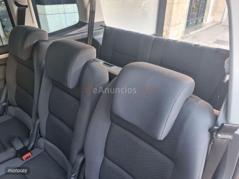 Volkswagen Touran Business  Navi 1.6 TDI CR 110CV BMT de 2015 con 159.000 Km por 14.900 EUR. en Islas Baleares