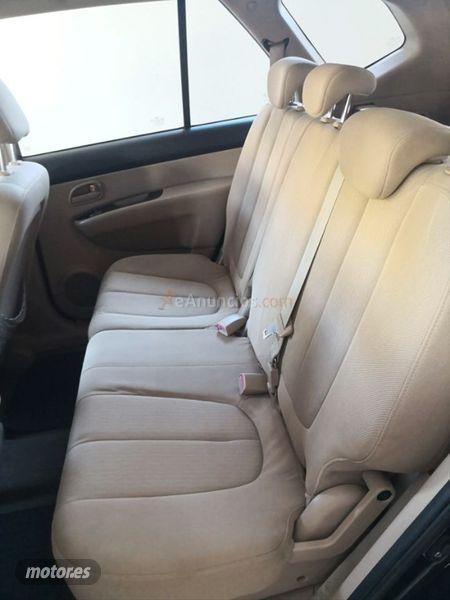 Kia Carens 2.0 CRDi VGT 115cv Concept 5 plazas de 2008 con 201.000 Km por 3.800 EUR. en Badajoz