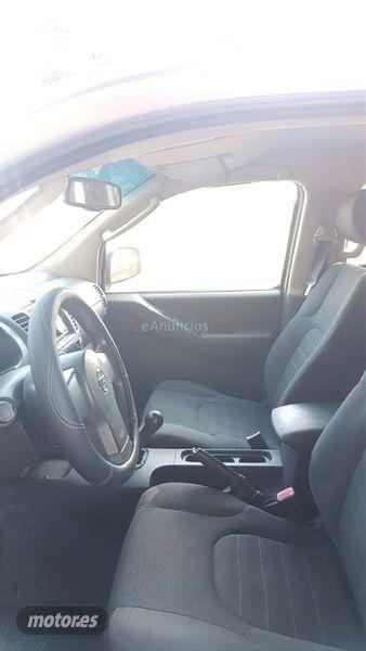 Nissan Navara 4X4 Doble Cabina LE de 2007 con 238.000 Km por 11.999 EUR. en Avila