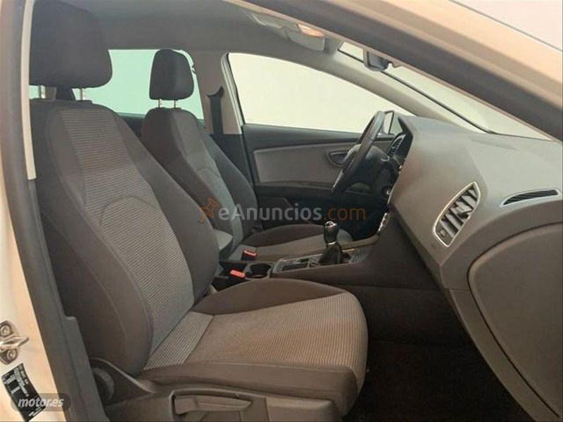 Seat Leon ST 1.6 TDI 85kW 115CV StSp Style de 2017 con 76.144 Km por 14.900 EUR. en Barcelona