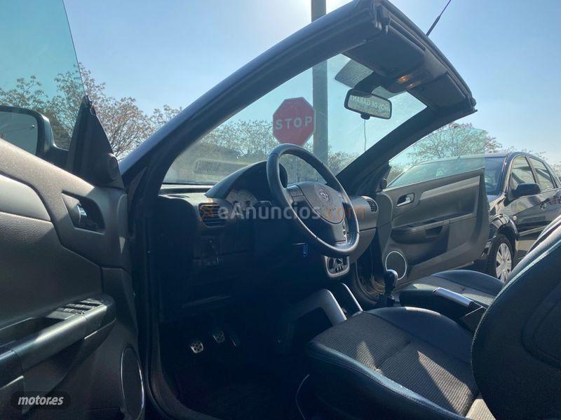 Opel Tigra Sport 1.3 CDTi de 2007 con 121.300 Km por 3.960 EUR. en Toledo