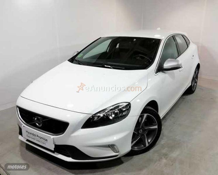 Volvo V 40 V40 D3 R-Design Momentum 150 de 2016 con 92.543 Km por 14.990 EUR. en Madrid