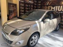 Renault Grand Scenic Dynamique dCi 110 7 plazas eco2 de 2011 con 228.000 Km por 5.999 EUR. en Valencia