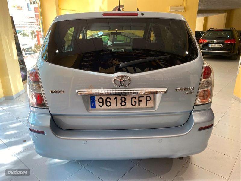 Toyota Corolla Verso 1.8 VVTi Luna de 2008 con 190.000 Km por 5.199 EUR. en Valencia