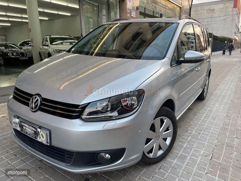 Volkswagen Touran 1.6 TDI 105cv DSG Edition de 2013 con 162.000 Km por 10.990 EUR. en Barcelona