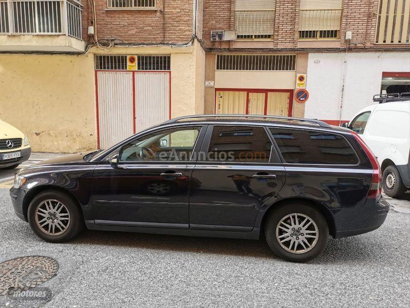 Volvo V 50 1.6D Momentum de 2005 con 199.000 Km por 4.390 EUR. en Granada