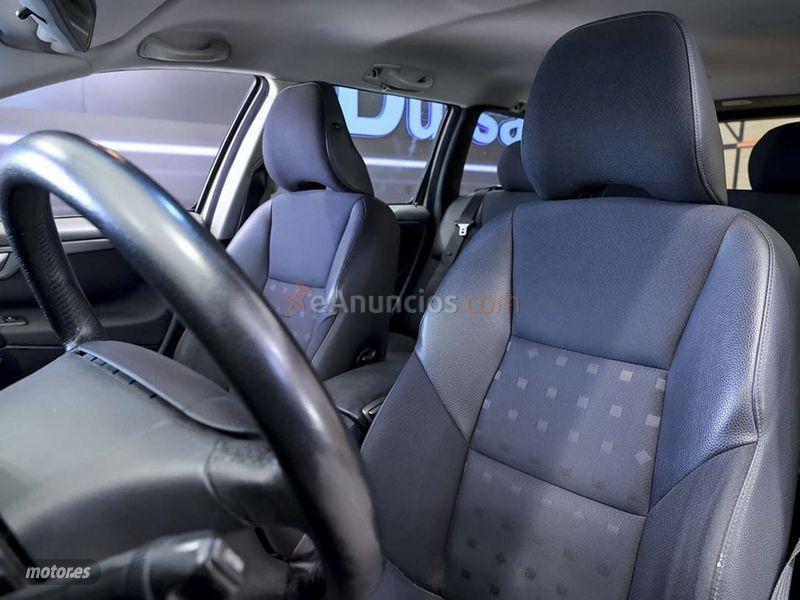 Volvo V 70 2.4 140 Momentum de 2006 con 147.360 Km por 4.890 EUR. en Madrid