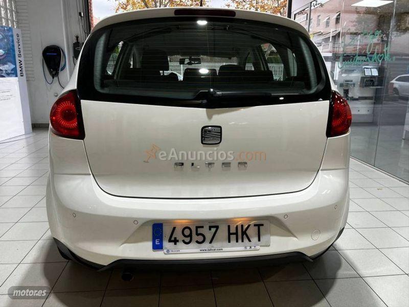 Seat Altea 1.6 TDI 105cv Style DSG de 2012 con 110.192 Km por 9.800 EUR. en Barcelona