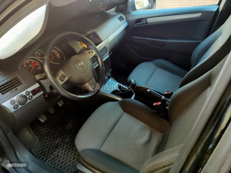Opel Astra OPEL  1.7CDTi Enjoy 100 de 2004 con 250.000 Km por 3.500 EUR. en Granada