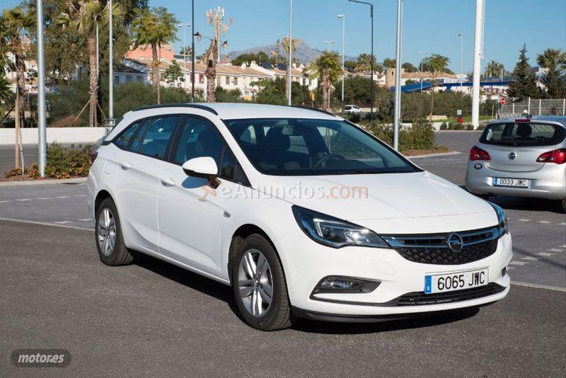 Opel Astra 1.6 CDTi 81kW 110CV Selective ST de 2017 con 87.000 Km por 10.950 EUR. en Malaga