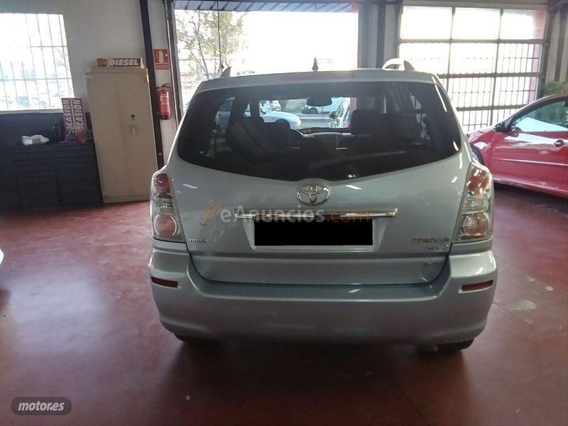 Toyota Corolla Verso 2.2 D4D 136cv Luna de 2007 con 230.000 Km por 4.290 EUR. en Madrid