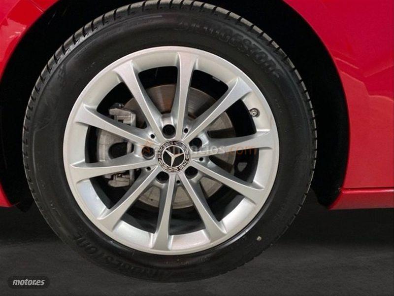 Mercedes Clase B B 200 de 2021 con 16.032 Km por 33.900 EUR. en Ourense