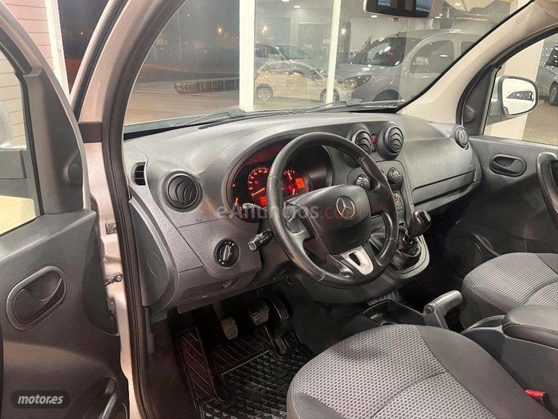 Mercedes Citan 111 CDI Tourer Prime Largo de 2015 con 180.000 Km por 10.990 EUR. en Lleida