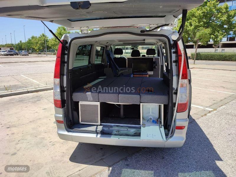 Mercedes Viano 3.0 CDI Ambiente Extralarga de 2006 con 182.000 Km por 15.900 EUR. en Sevilla
