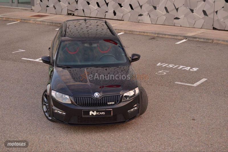 Skoda Octavia Combi 2.0 TDI CR 135KW 184cv DSG RS de 2016 con 74.000 Km por 22.900 EUR. en Pontevedra