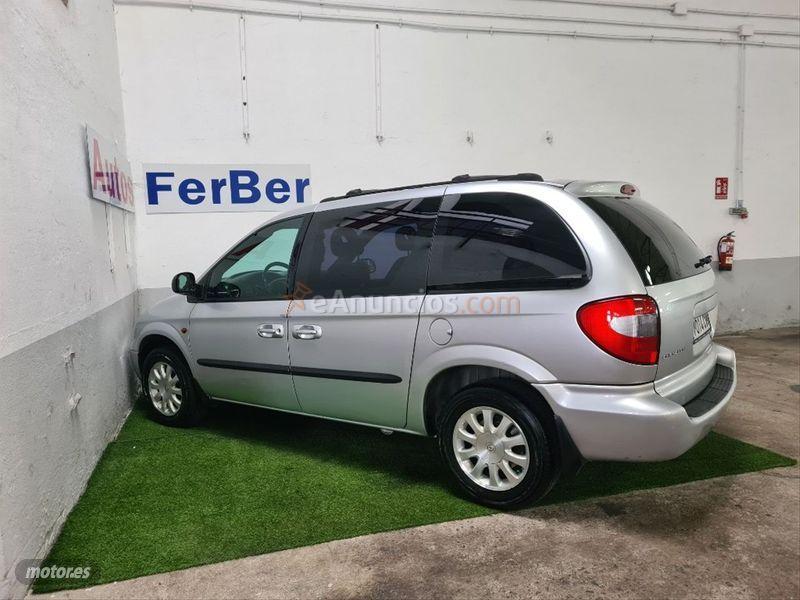 Chrysler Grand Voyager SE 2.4 Warner Bros de 2004 con 239.000 Km por 3.400 EUR. en Salamanca