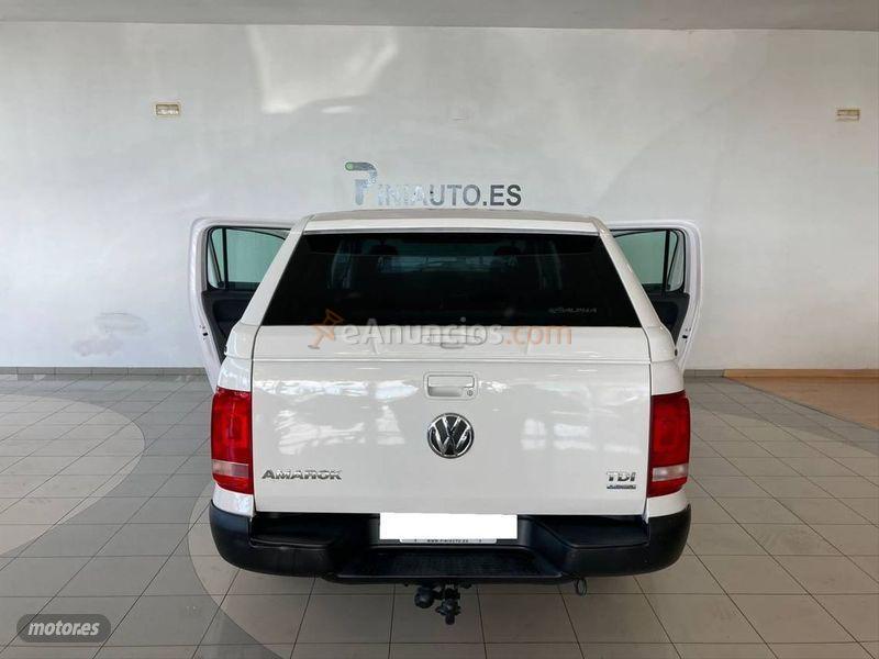 Volkswagen Amarok DC Trendline 2.0 TDI 140cv 4M Conectable de 2014 con 208.000 Km por 19.900 EUR. en Madrid