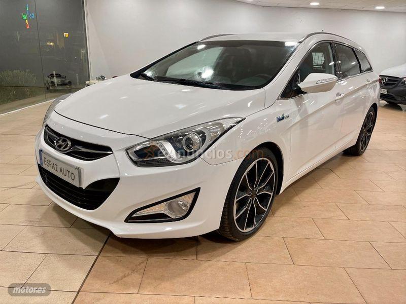 Hyundai i40 CW 1.7 CRDi GLS 136cv Bluedrive Tecno de 2012 con 140.000 Km por 9.990 EUR. en Lleida