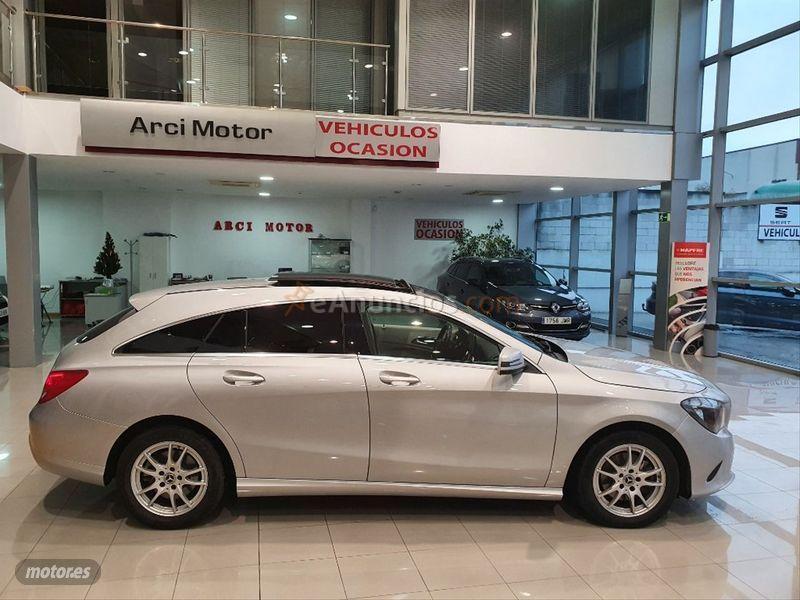Mercedes Clase CLA CLA 200 d Shooting Brake de 2017 con 120.000 Km por 22.000 EUR. en Cadiz