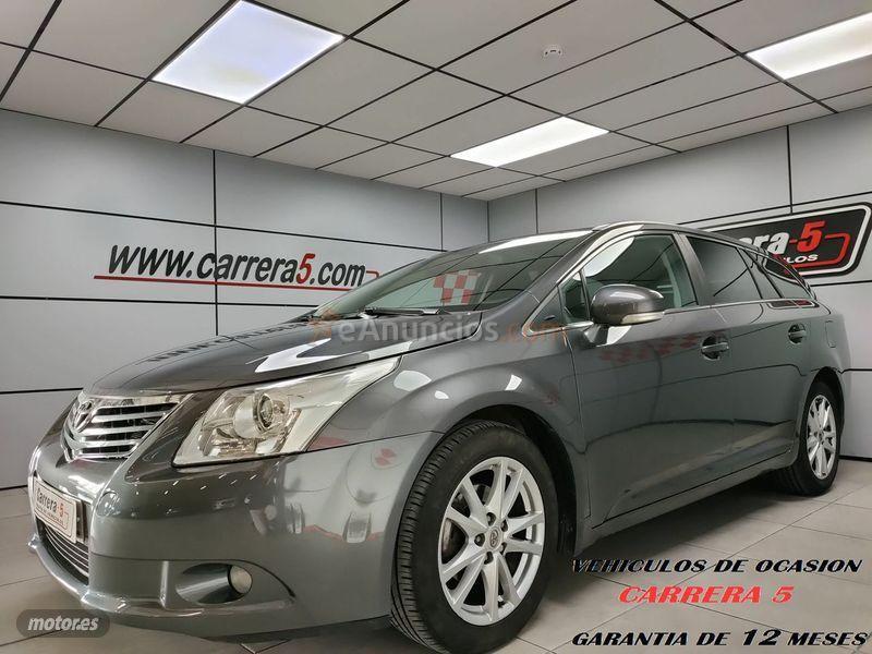 Toyota Avensis 2.0 D4D Advance Cross Sport de 2010 con 200.000 Km por 7.400 EUR. en Madrid