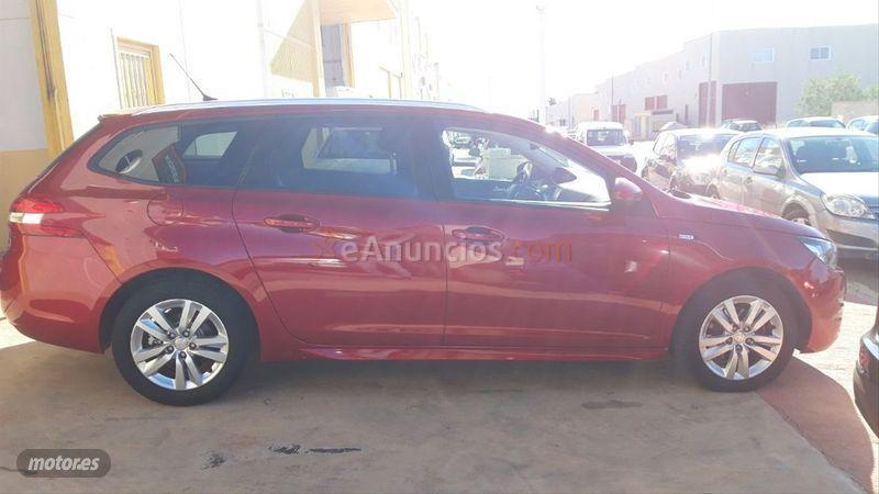 Peugeot 308 SW Style 1.2 PureTech 130 SS de 2016 con 44.000 Km por 13.900 EUR. en Alicante