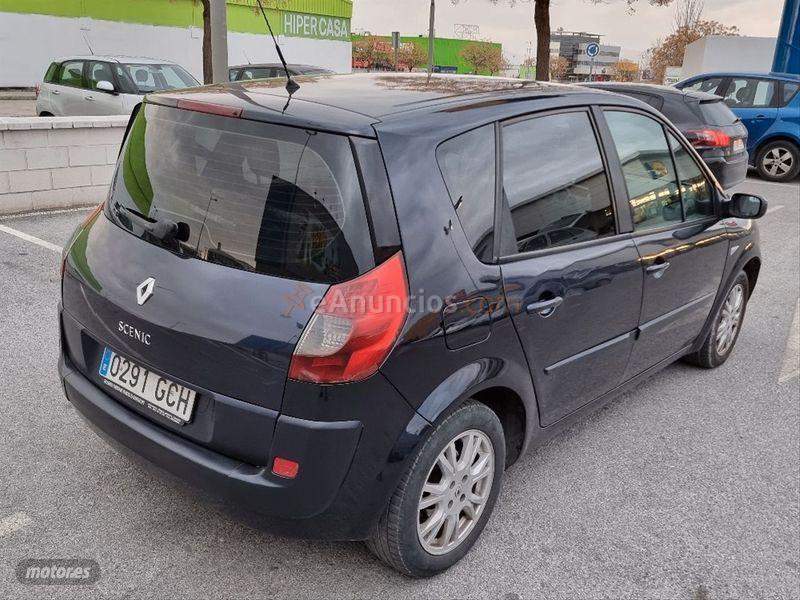 Renault Scenic Dynamique 1.5dCi105 EU4 eco2 de 2008 con 222.000 Km por 2.800 EUR. en Granada