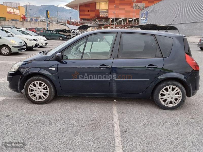 Renault Scenic Dynamique 1.5dCi105 EU4 eco2 de 2008 con 222.000 Km por 2.800 EUR. en Granada