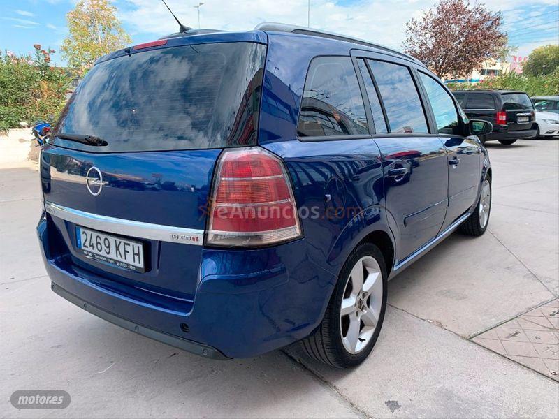 Opel Zafira Cosmo Deportivo 1.9 CDTi 16v de 2005 con 190.000 Km por 3.780 EUR. en Madrid