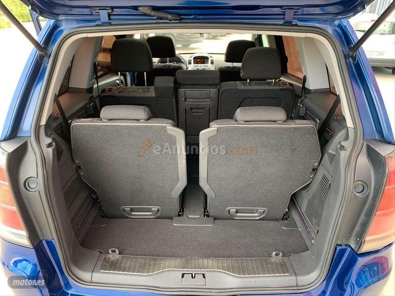 Opel Zafira Cosmo Deportivo 1.9 CDTi 16v de 2005 con 190.000 Km por 3.780 EUR. en Madrid