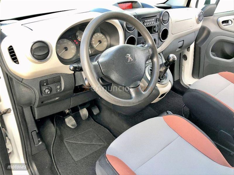 Peugeot Partner Tepee Style 1.6 HDi 92cv de 2015 con 123.648 Km por 11.990 EUR. en Las Palmas