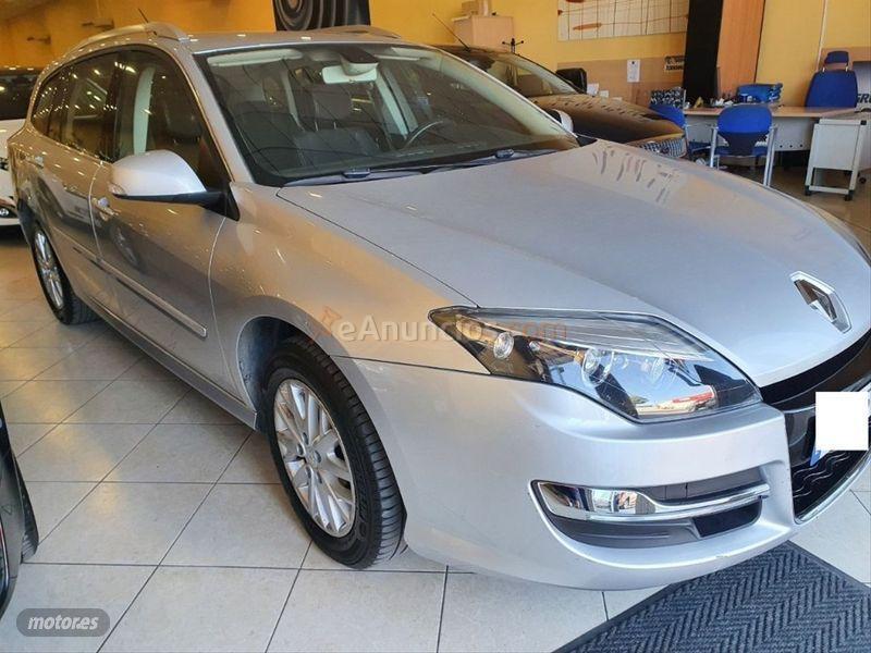 Renault Laguna G.Tour Emotion dCi 110 eco2 de 2015 con 180.000 Km por 8.300 EUR. en Jaen