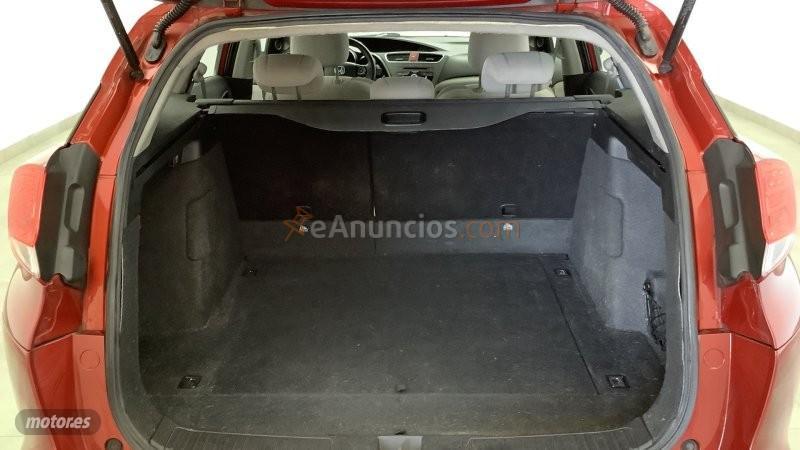 Honda Civic Tourer 1.6I-DTEC COMFORT de 2015 con 150.985 Km por 12.000 EUR. en Madrid