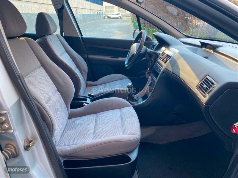 Peugeot 307 SW 1.6 de 2003 con 126.500 Km por 2.990 EUR. en Valencia