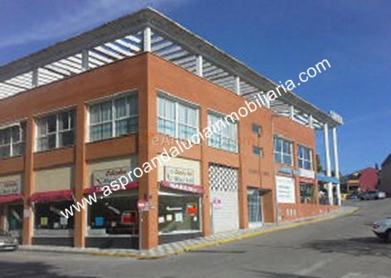 Local en venta en Bormujos de 67 m2