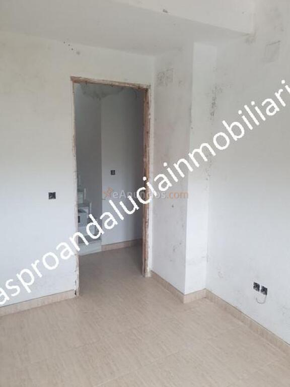 ADOSADO DE DOS PLANTAS NEGOCIAMOS EL PRECIO