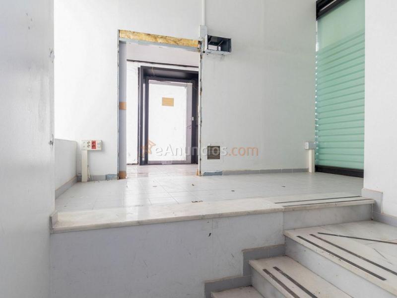 LOCAL COMERCIAL A PIE DE CALLE