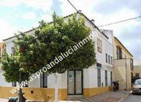 LOCAL COMERCIAL DE ESQUINA