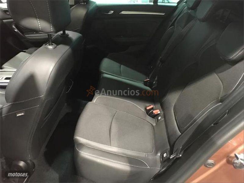 Renault Megane S.T. Zen ETECH Hibrido ench. 117kW de 2020 con 7.935 Km por 29.900 EUR. en Barcelona