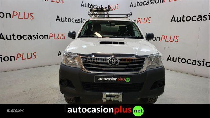 Toyota Hilux 2.5 D4D Cabina Extra GX de 2014 con 179.000 Km por 15.990 EUR. en Cantabria