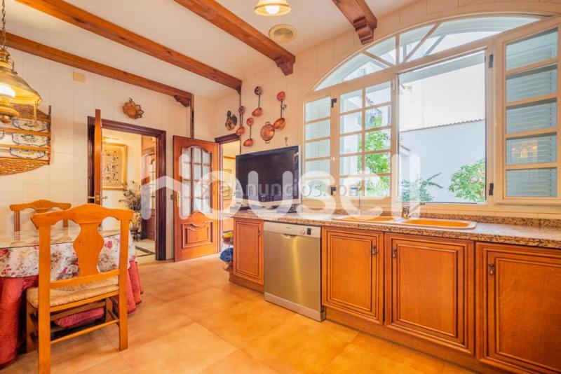 Casa en venta de 335 m en Calle José María Izquierdo, 41008 Sevilla