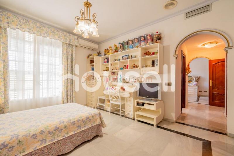 Casa en venta de 335 m en Calle José María Izquierdo, 41008 Sevilla