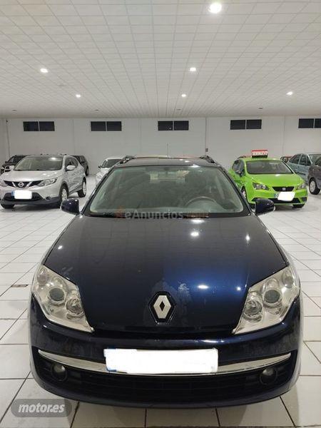 Renault Laguna G.Tour Dynamique TomTom dCi 110 FAP eco2 de 2010 con 399.000 Km por 2.000 EUR. en Badajoz