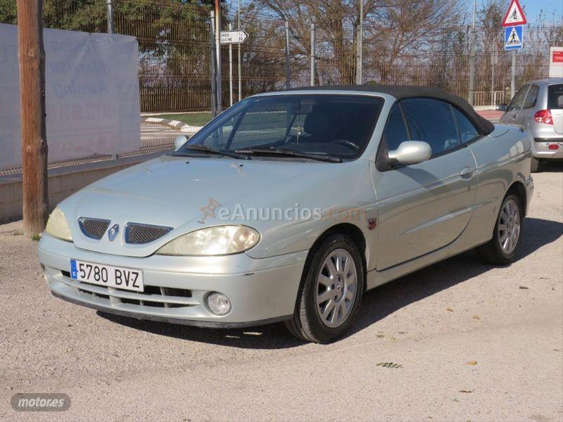 Renault Megane CABRIO DYNAMIQUE 1.6 16V de 2002 con 117.000 Km por 1.990 EUR. en Alicante